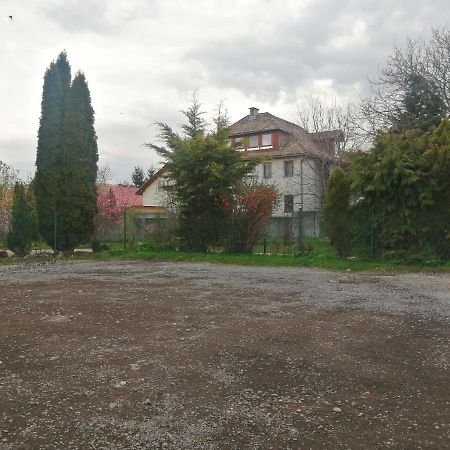 オルドヘユ・セクイエスクLotus Apartmanアパートメント エクステリア 写真
